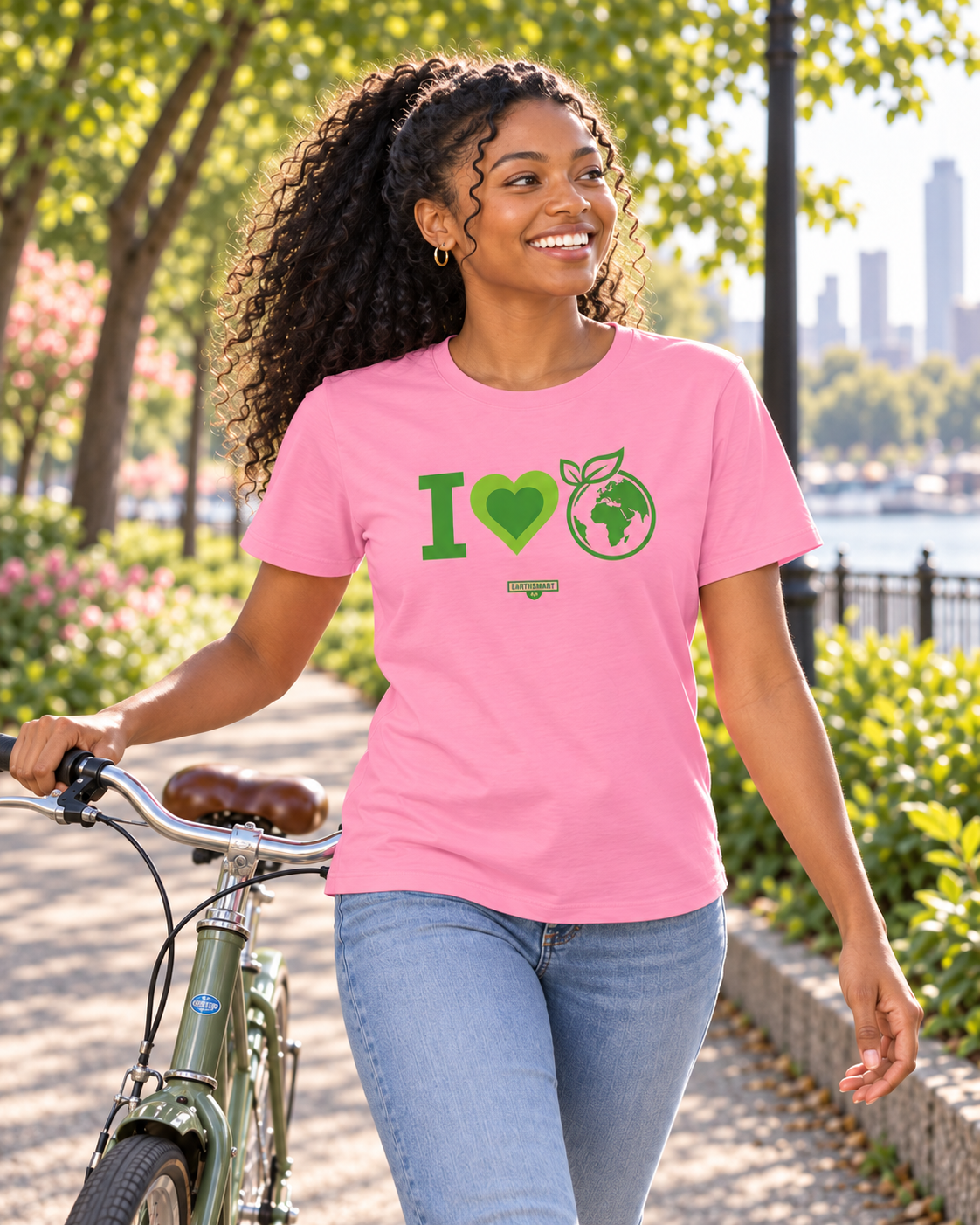 EARTHSMART 'I LOVE EARTH' TEE - ORGANIC 100% COTTON T-SHIRT.